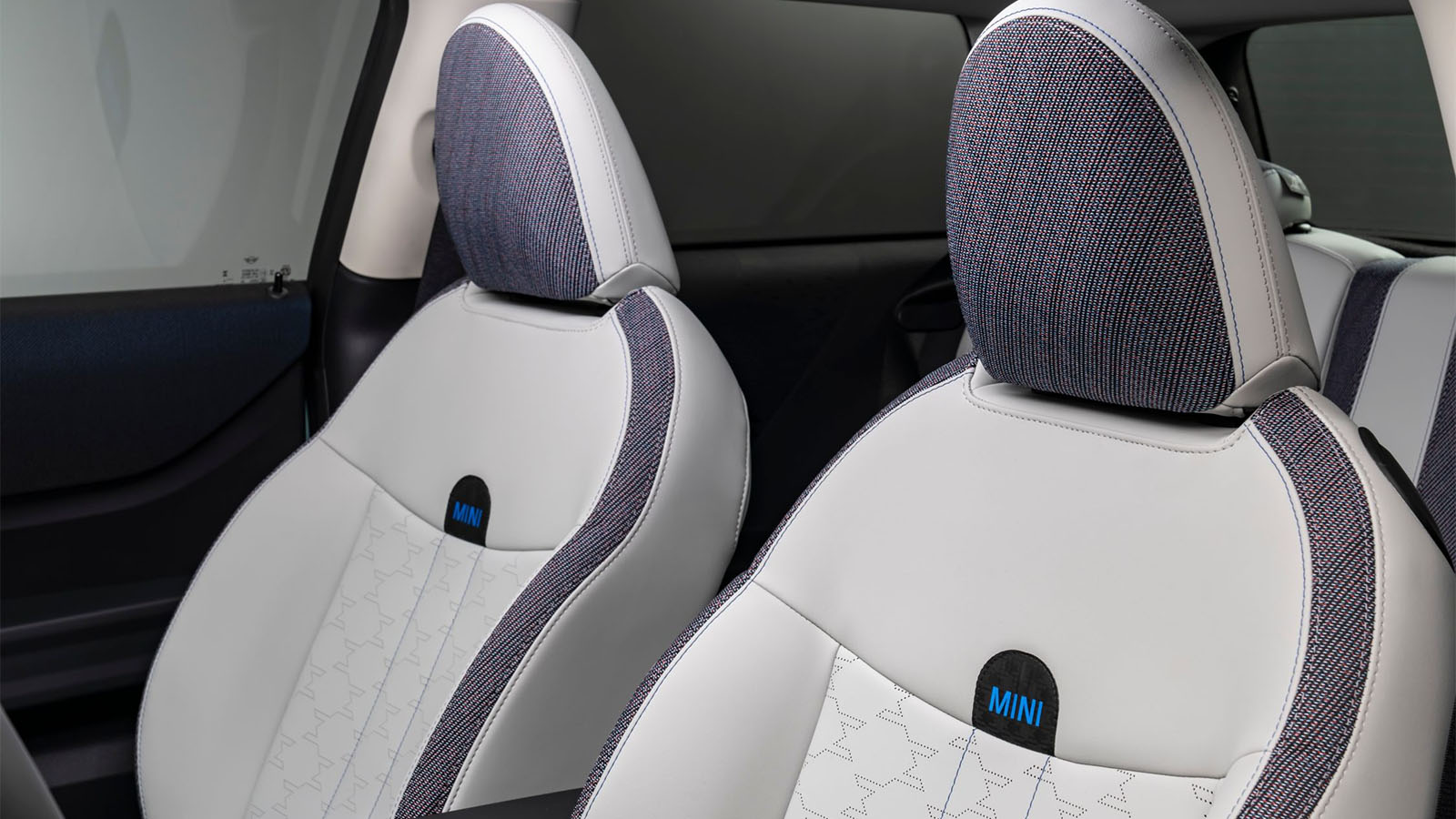 Νέα MINI Cooper C και Cooper S έως 204 άλογα 